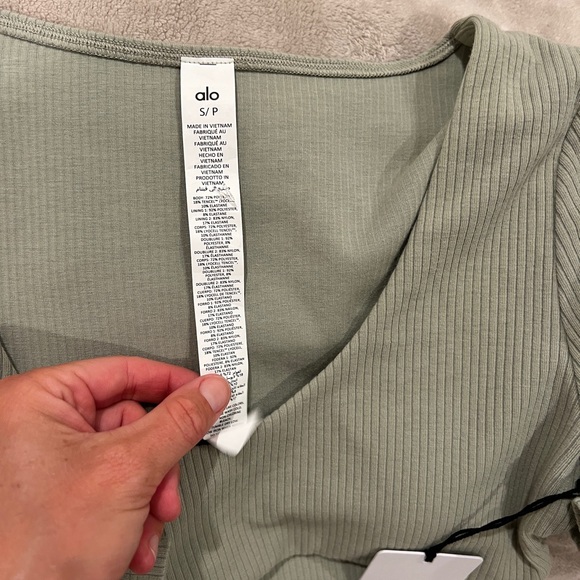 alo yoga ribbed defined long sleeve bra - Picture 3 of 7